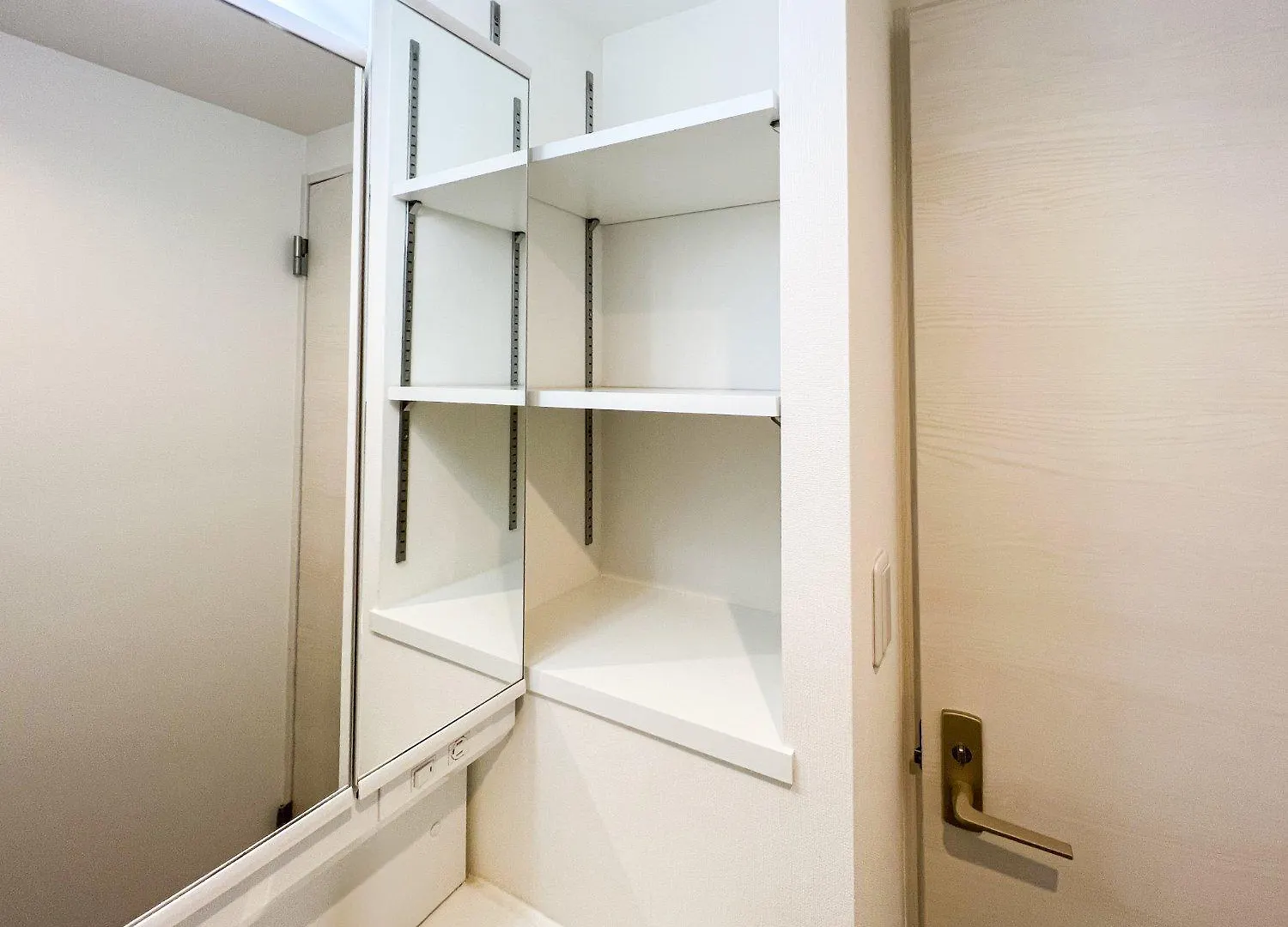 Livecasa Ryogoku I Apartment Tokyo Japan